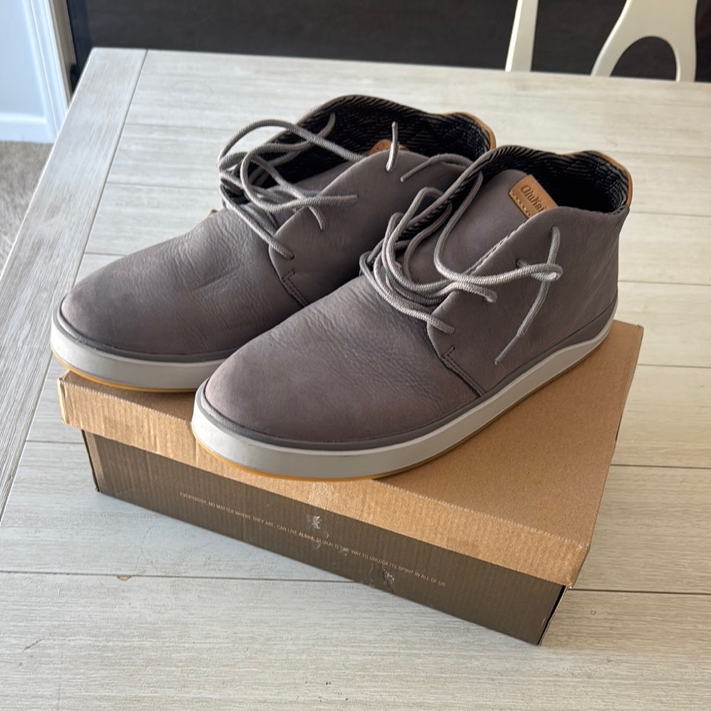 OluKai Men's Gray Chukka Boots size 12